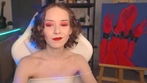 Fascinating   Eyes online show from December 3, 7:03 pm