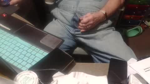 Fred. online show from April 11, 7:45 am