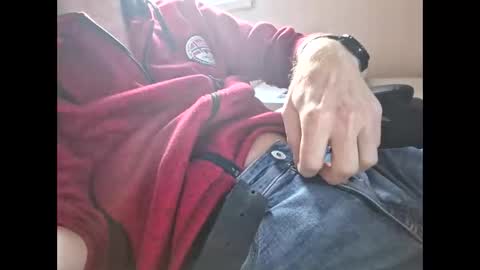 Max online show from October 30, 1:44 pm