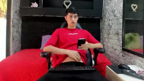 felipe fiire online show from May 11, 2:13 pm