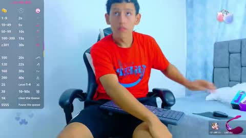 felipehot_gonzales online show from October 23, 1:23 pm