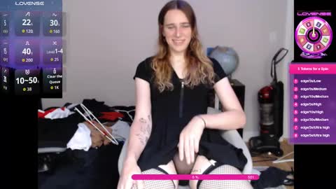 Snapshot of feliskatusgirl chatting on September 20, 6:11 pm Terra online show from September 20, 6:11 pm