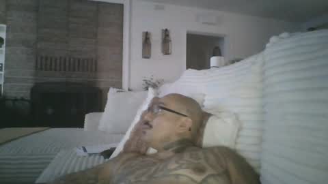 felixrlarios25 online show from July 31, 6:53 pm