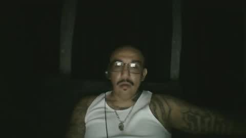 felixrlarios25 online show from May 4, 3:35 am