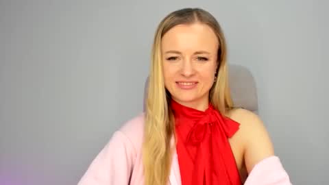 felorina online show from April 16, 7:25 pm