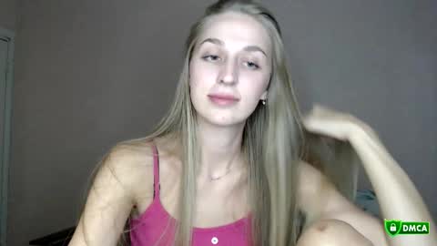 Femke online show from March 25, 8:59 pm