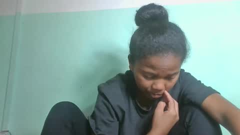 fenou122745 online show from February 17, 9:19 am