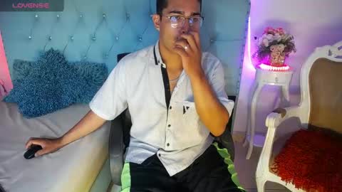 Fer Thompson online show from April 27, 1:08 pm