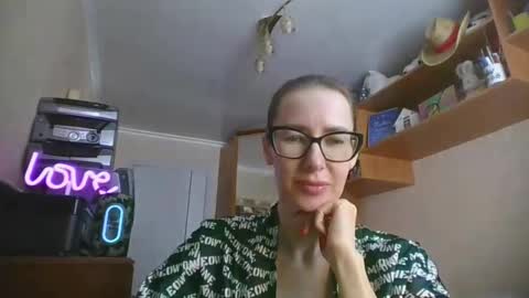 feraliss online show from February 11, 9:57 am