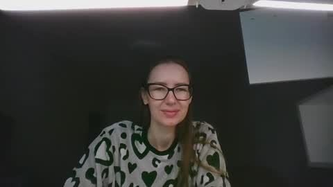 feraliss online show from May 18, 10:54 am