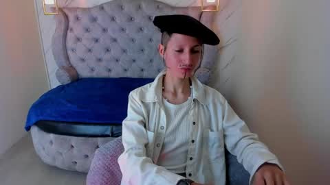   online show from June 6, 12:11 pm