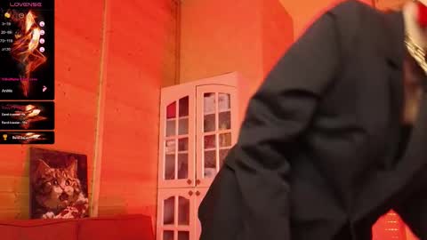 Lady online show from February 23, 5:48 pm