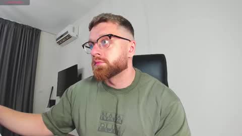 FindomGuyXXX online show from March 1, 5:39 pm