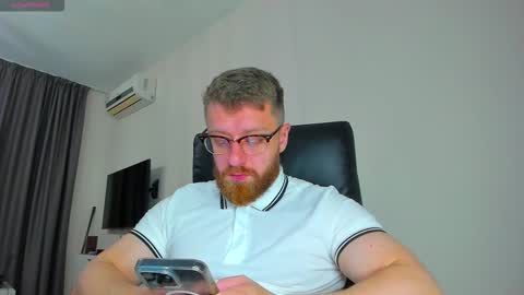 FindomGuyXXX online show from March 22, 12:09 pm