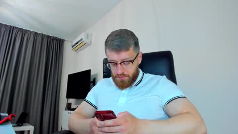 FindomGuyXXX online show from April 7, 12:29 pm