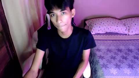 fineboii_rey18 online show from December 21, 5:03 am