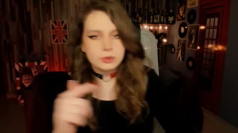 fiora online show from February 12, 2:31 pm