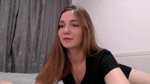 fireflies_fly_ online show from November 9, 5:26 pm