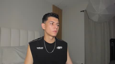 Nicolas online show from February 11, 1:48 pm