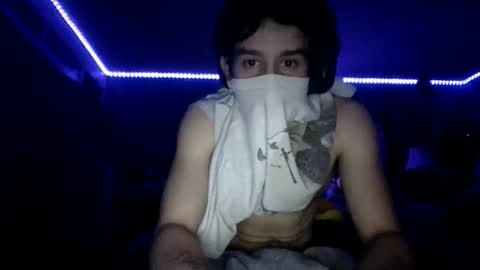 fitboi321 online show from April 1, 8:15 am