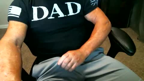 fitguy40 online show from February 21, 4:37 am