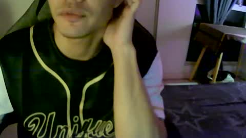 FitShawn online show from March 9, 8:10 pm