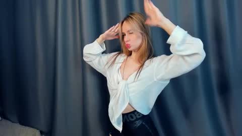 Kira online show from January 9, 1:44 am