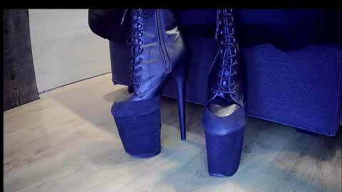 Snapshot of flakoyflaki chatting on October 6, 7:53 pm flakoyflaki online show from October 6, 7:53 pm