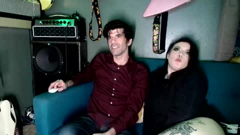 Flannel Dong online show from November 28, 1:18 pm