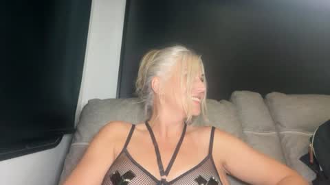 flirtydirtyfiona online show from July 6, 11:39 pm