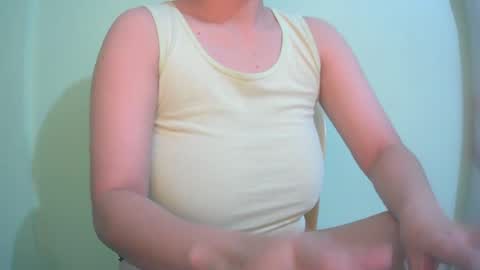 flirtywink online show from July 7, 6:47 am
