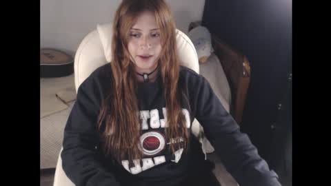 flor3citarockera online show from February 20, 9:28 pm