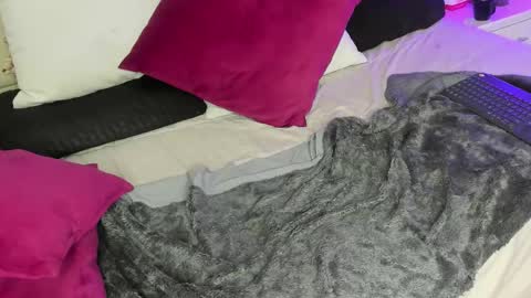 FLORA online show from October 23, 7:04 pm