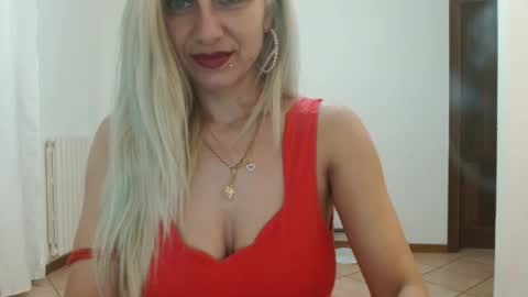 Snapshot of florya4you chatting on October 2, 12:48 pm florya4you online show from October 2, 12:48 pm