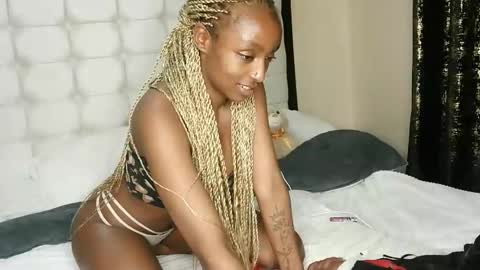 flower748 online show from April 3, 7:54 pm