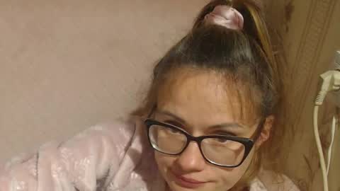 say meow and send tip  online show from October 19, 6:34 pm