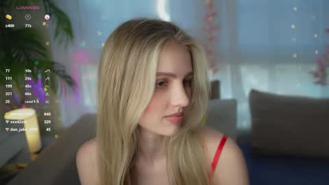 Adeline online show from January 22, 11:23 am