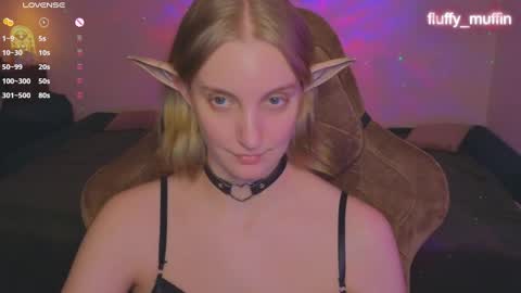 Snapshot of fluffy_muffin3 chatting on January 12, 8:03 pm Agatha online show from January 12, 8:03 pm