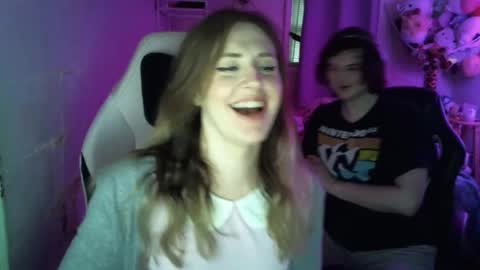 Flux online show from February 18, 3:12 pm