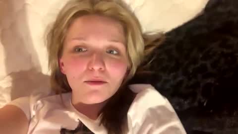 fngerlckingood online show from February 17, 1:04 am