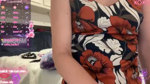 Elaine online show from October 22, 12:14 am