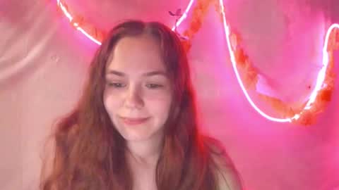 Snapshot of fox_lisaaa chatting on October 22, 10:11 pm Lisa online show from October 22, 10:11 pm