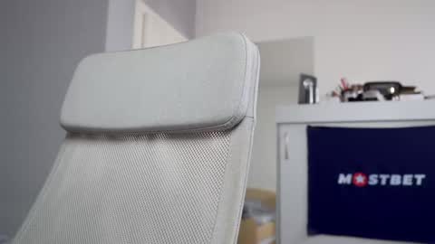 Snapshot of foxeslovefoxes chatting on December 29, 12:12 pm CUSTOM PHOTOS AND VIDEOS -  online show from December 29, 12:12 pm