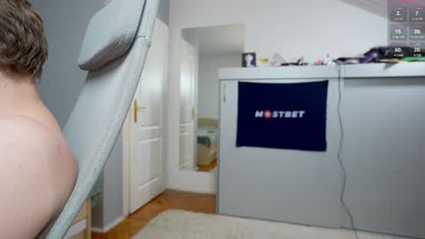 Snapshot of foxeslovefoxes chatting on December 7, 2:30 pm CUSTOM PHOTOS AND VIDEOS -  online show from December 7, 2:30 pm