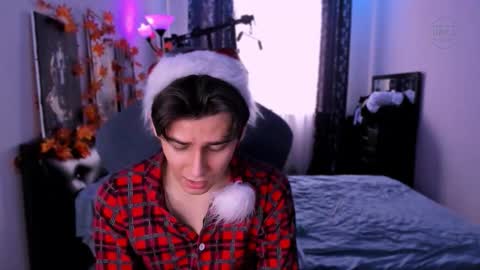 Foxicfu online show from December 20, 9:27 am