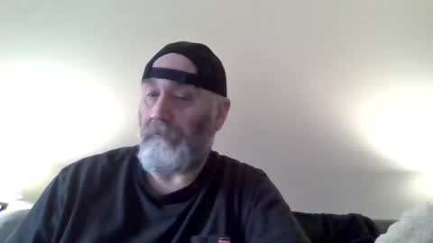 foxyfang online show from April 3, 1:29 pm