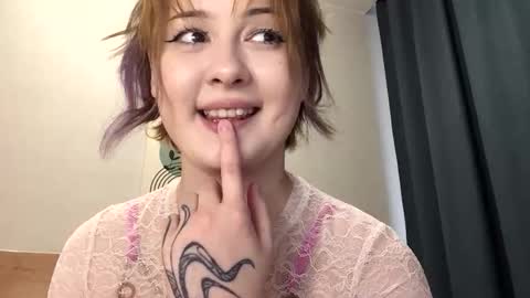 foxykatexo online show from April 13, 10:19 am