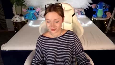 Maya online show from October 2, 2:05 pm