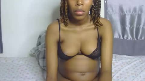 foxypennyy online show from November 5, 8:05 am