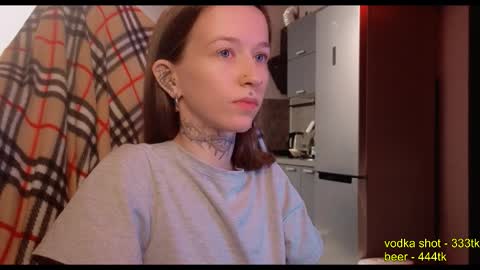 fran_bow online show from October 22, 7:26 pm